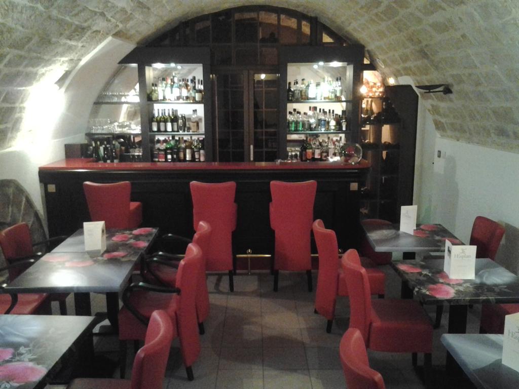 L'Esplan Hotel Saint-Paul-Trois-Chateaux ภายนอก รูปภาพ