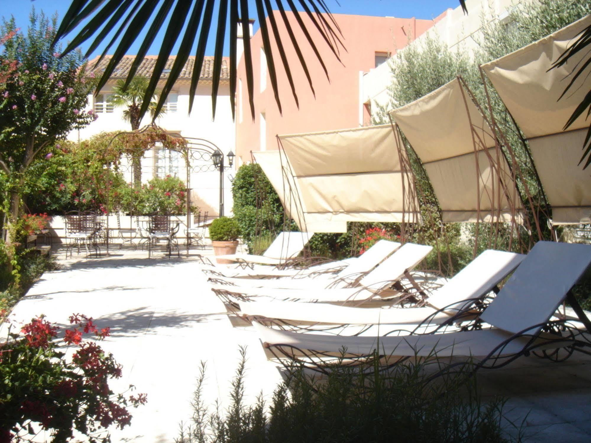 L'Esplan Hotel Saint-Paul-Trois-Chateaux ภายนอก รูปภาพ