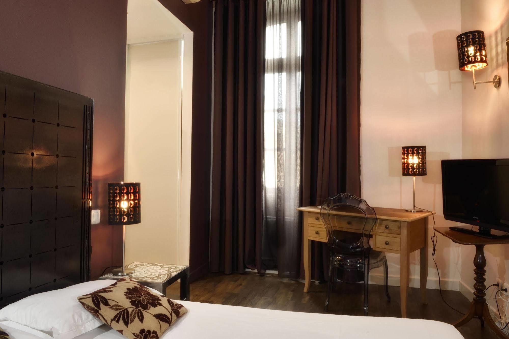 L'Esplan Hotel Saint-Paul-Trois-Chateaux ภายนอก รูปภาพ